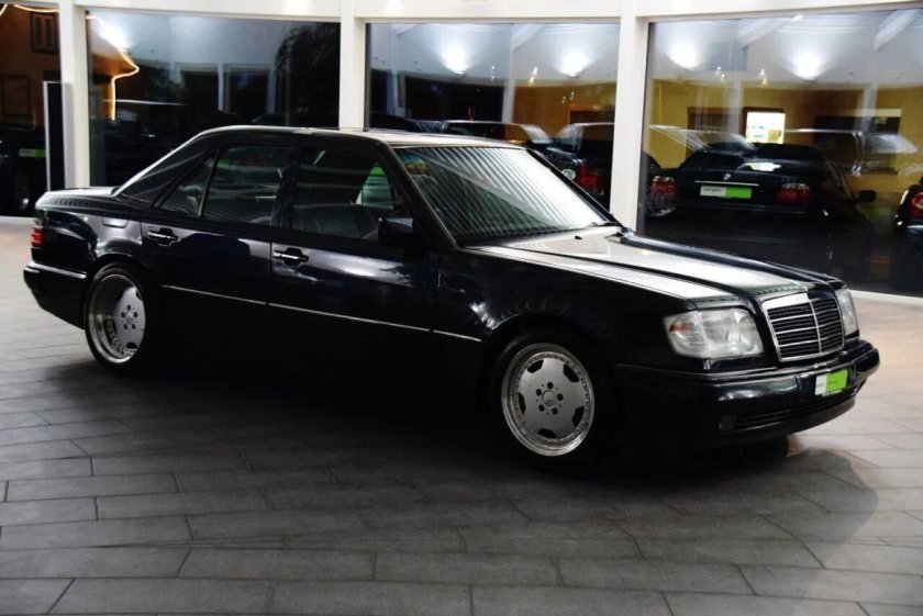 Mercedes Benz e60 AMG w124