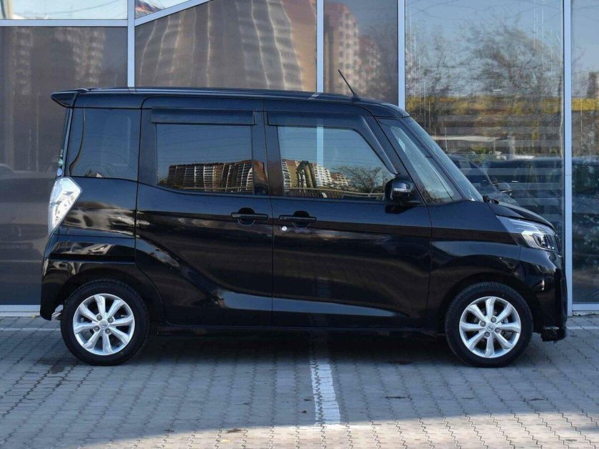 Nissan DAYZ Roox 2018