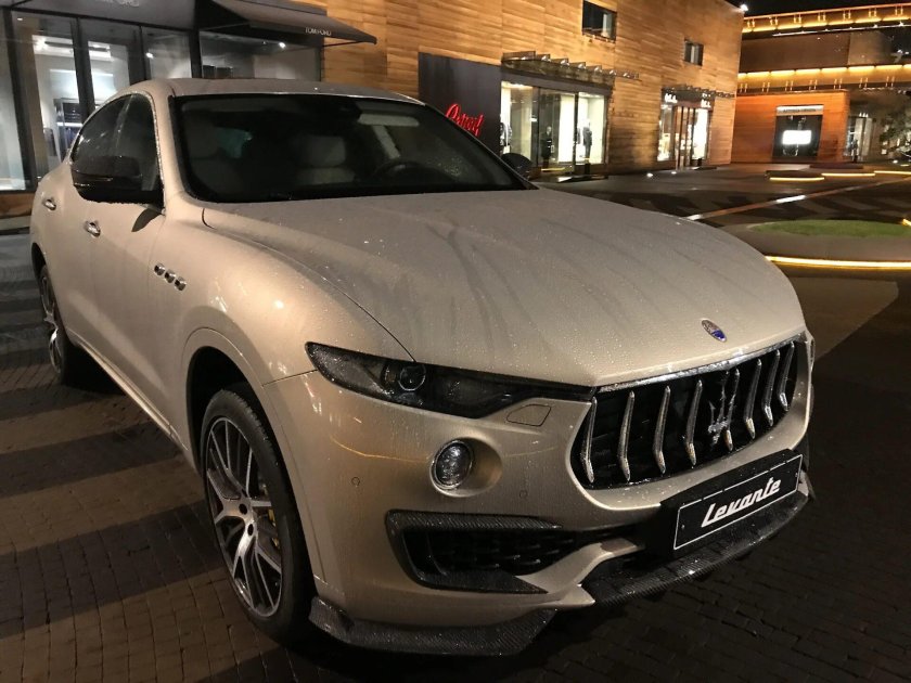 Кроссовер Мазерати Леванте