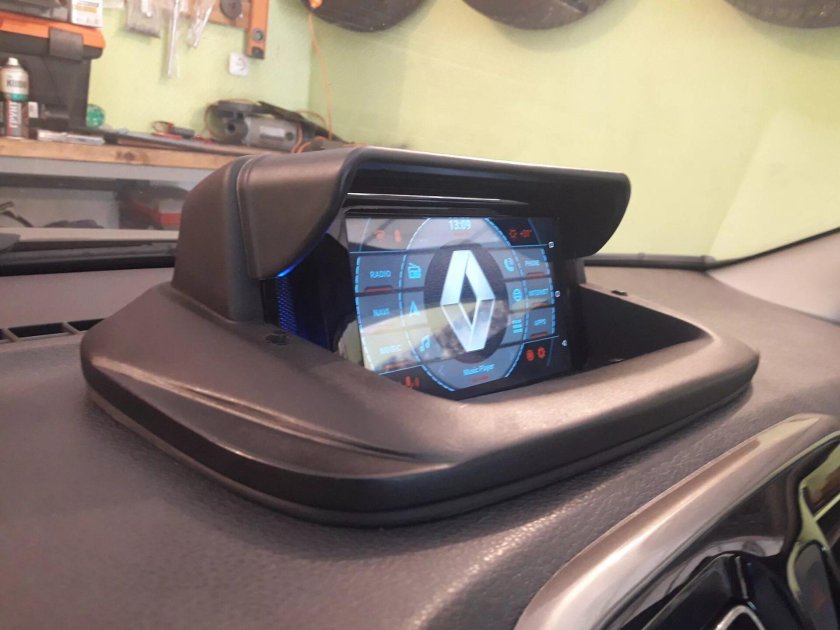 Верхний бардачок Рено Логан 2