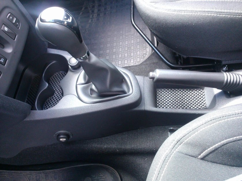 Аксессуары для Рено Логан 1