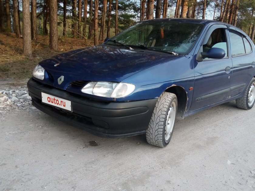 Рено Меган седан 1999