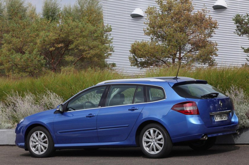 Renault Laguna универсал 2010