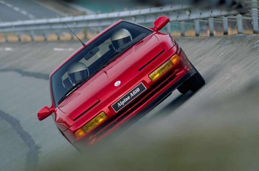 Рено Альпина а 610