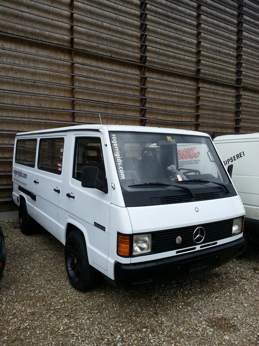 Мерседес мб100д