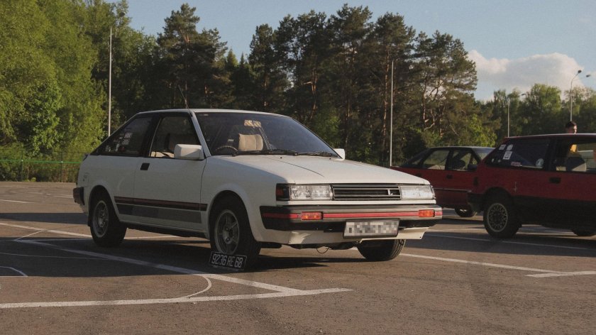 Ниссан Лэнгли 12