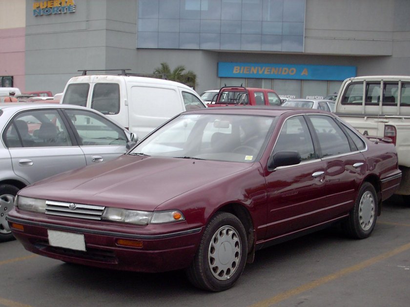 Ниссан Лаурель 1990
