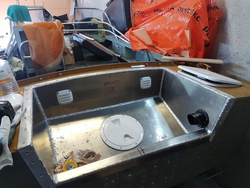 Транец Прогресс 2