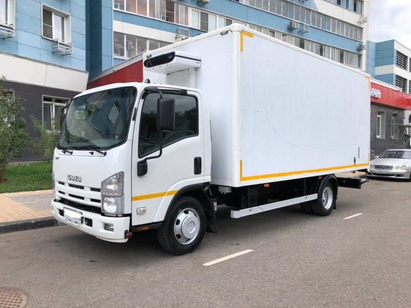 Машина пятитонник