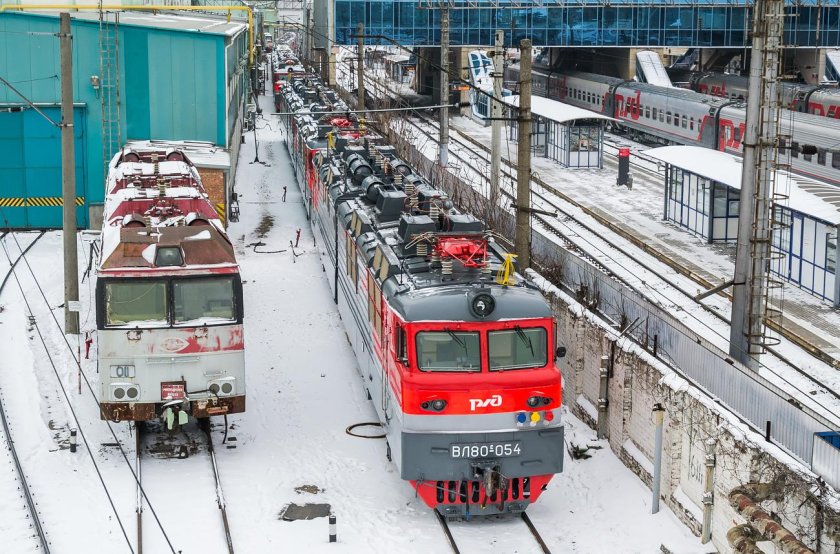 Вл80с с бустерной секцией