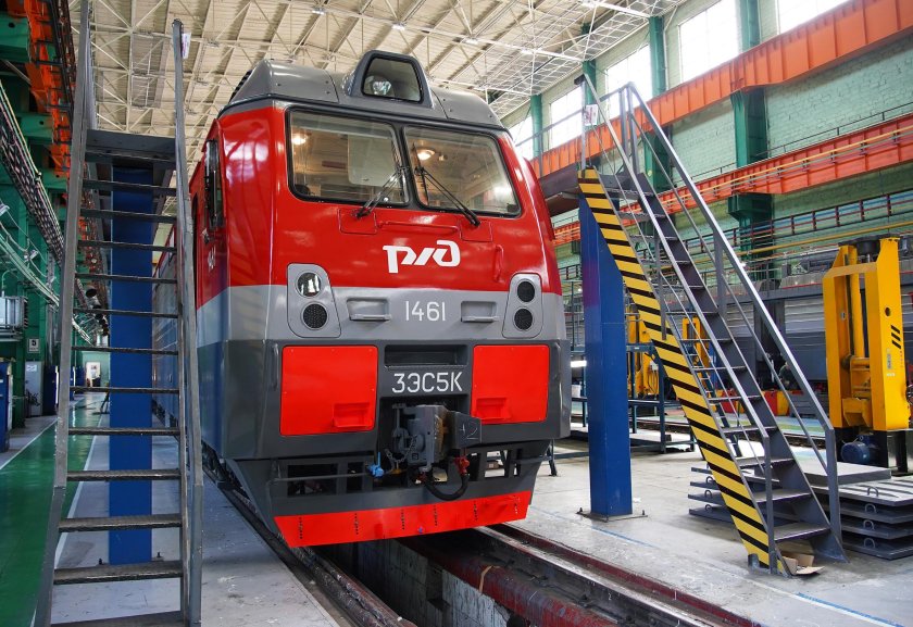 Электровозы НЭВЗ