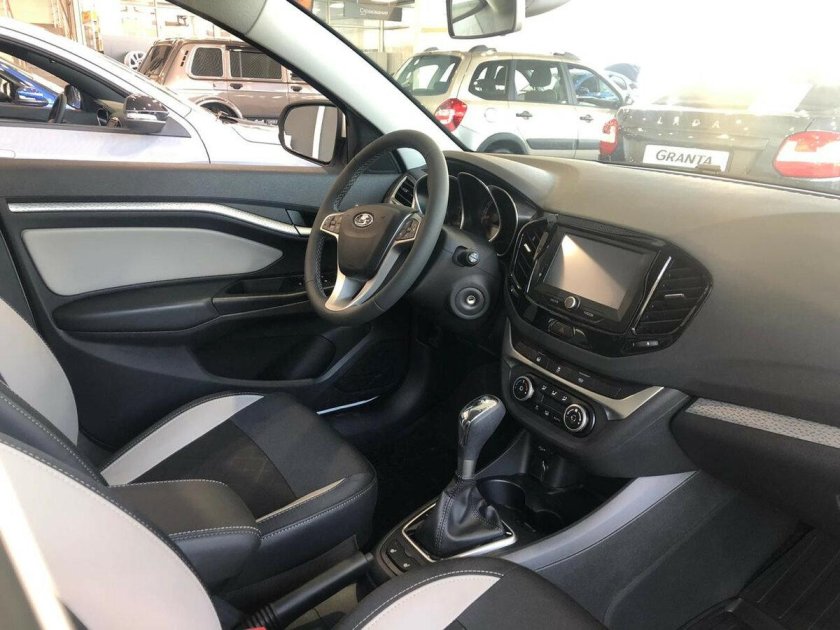 Лада Веста Люкс 2021