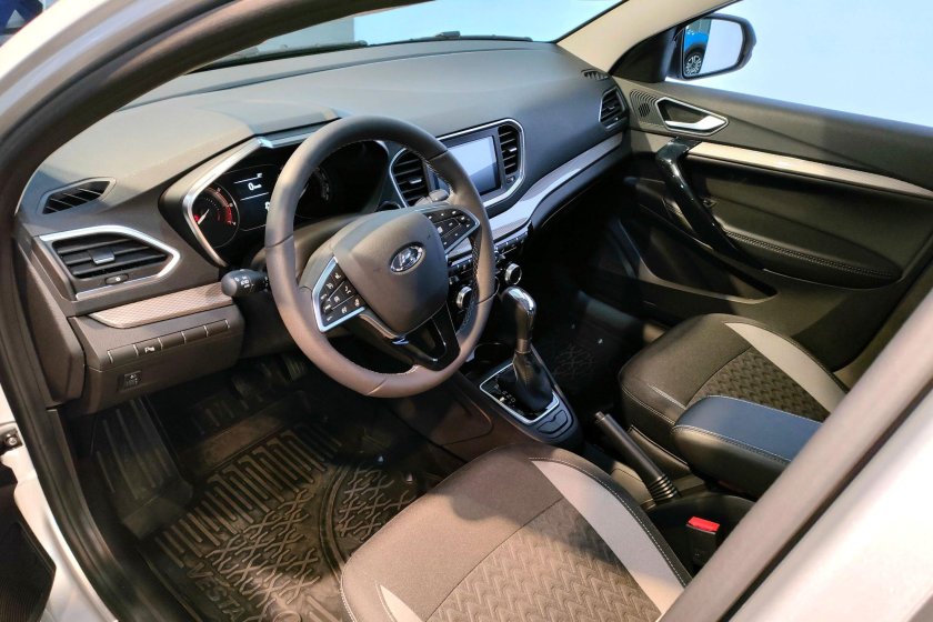 Лада Веста ng 2022 салон