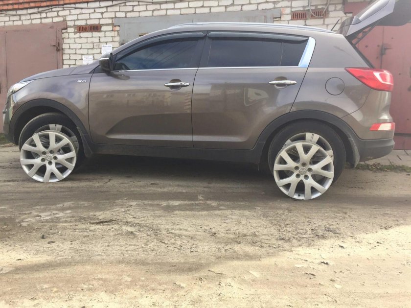 Kia Sportage r18