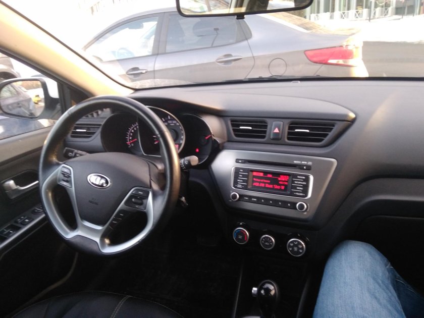 Kia Rio 3 комплектации