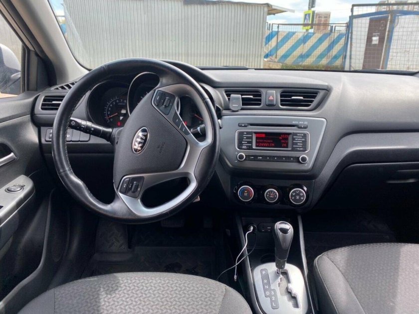 Kia Rio 2013 салон