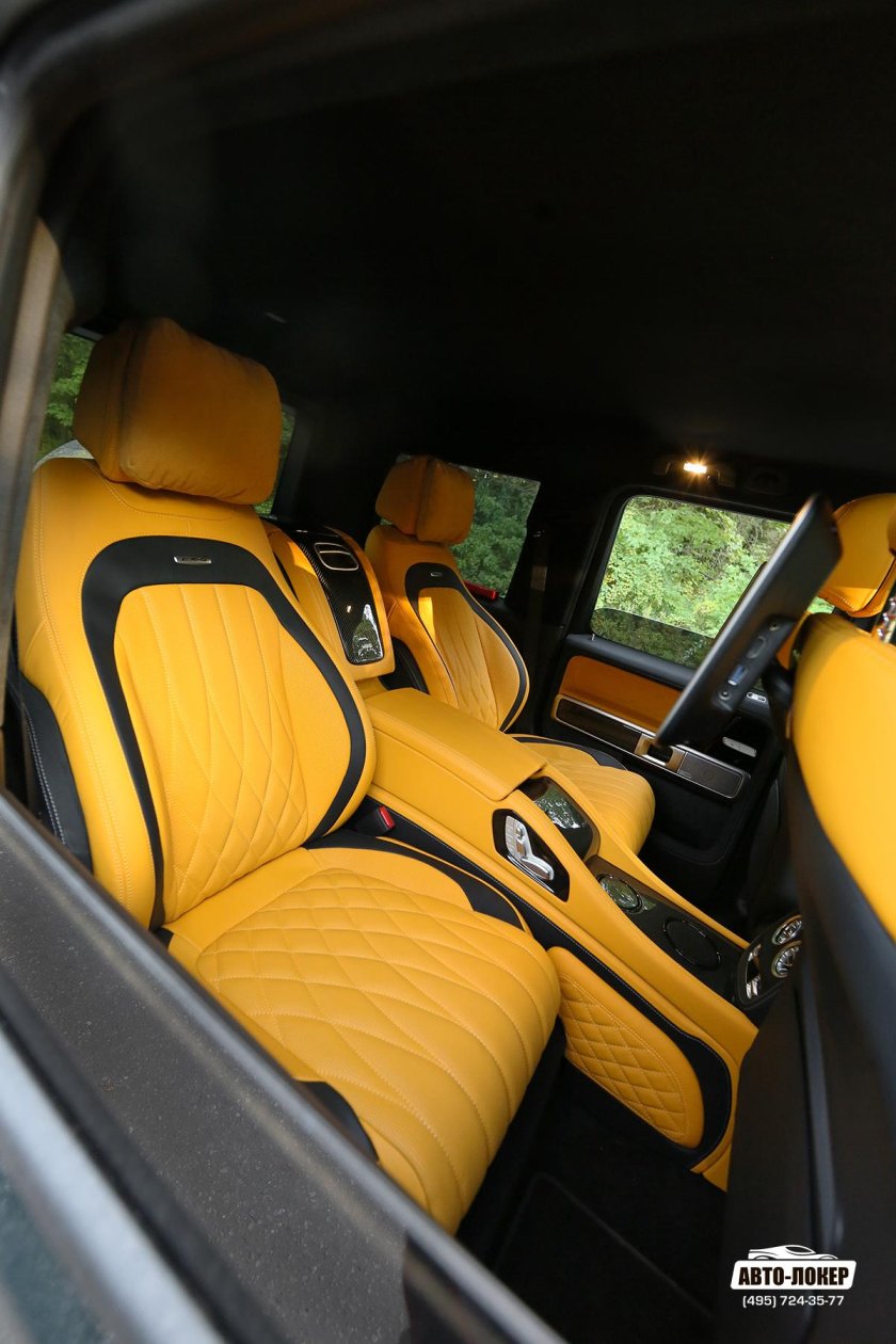 Роллс Ройс желтый салон