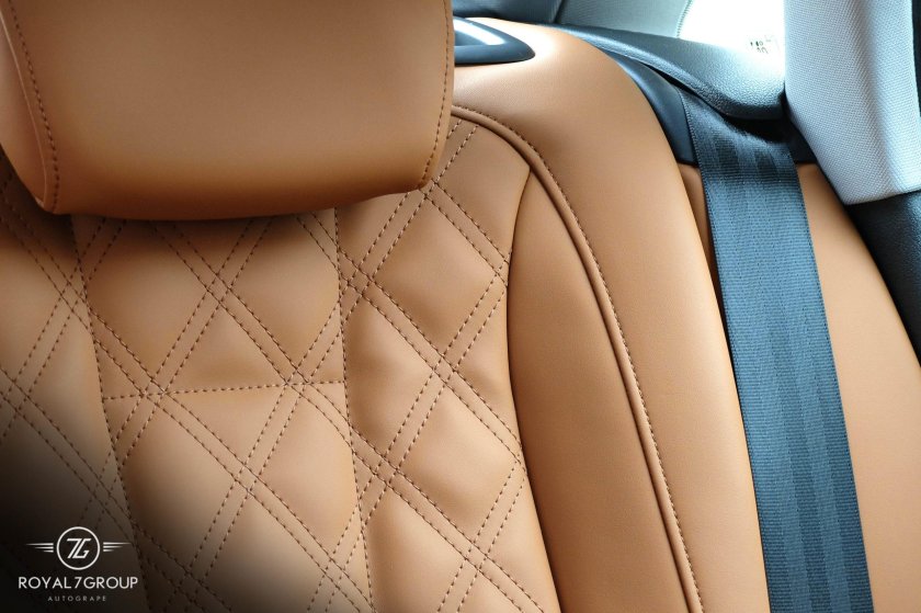 Обшивка салона автомобиля