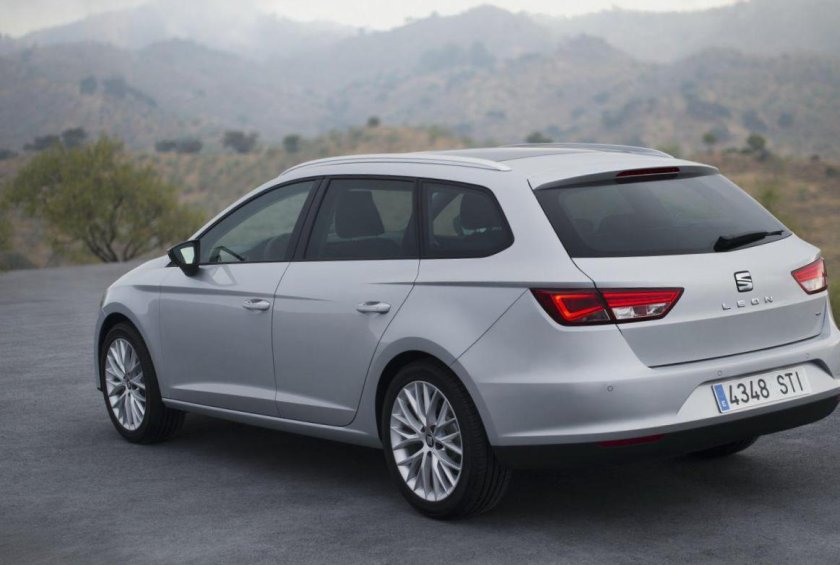 Сеат Леон универсал 2014