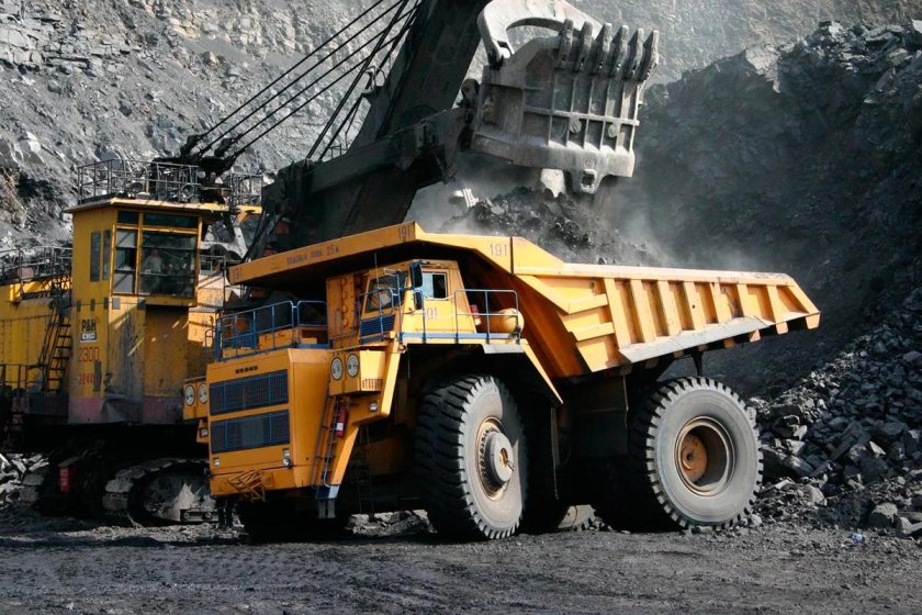 Автосамосвал БЕЛАЗ-75306