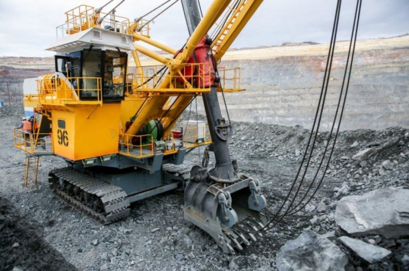 Карьерный экскаватор полюс робот