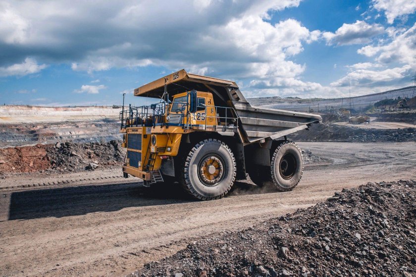 Карьерный самосвал БЕЛАЗ-75131