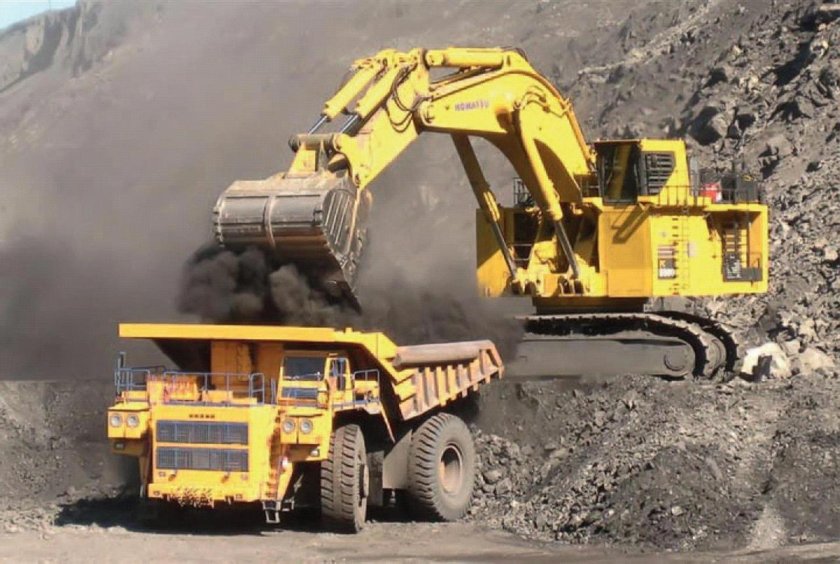 Комацу 5500 экскаватор