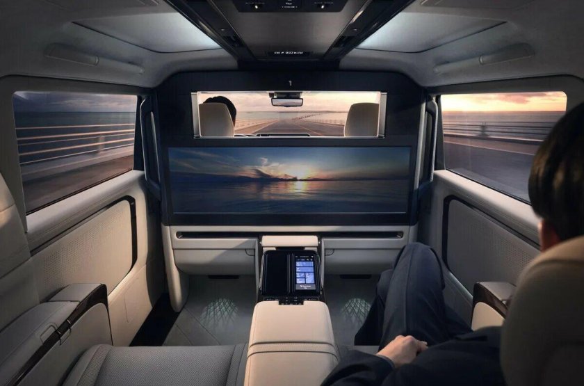 Лексус минивэн 2023