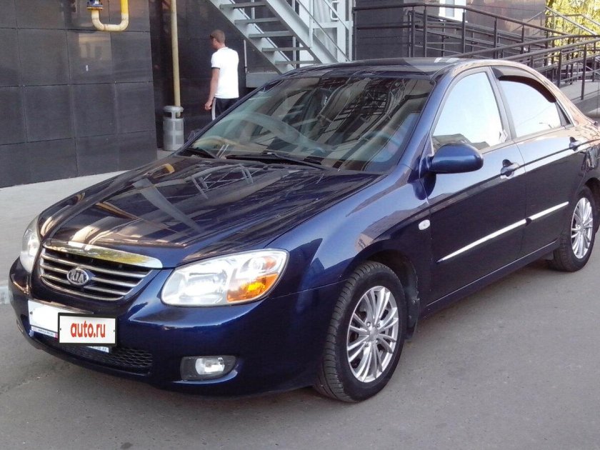 Kia Cerato 2007 синяя
