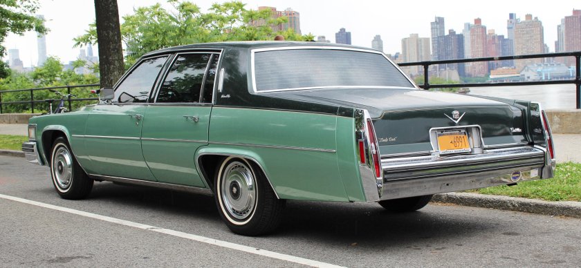 Cadillac Deville sedan 4 Doors черчеж