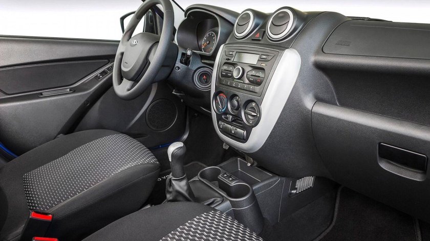 Lada Granta 2022 салон