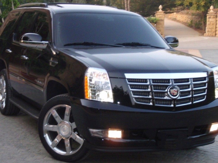 Cadillac Escalade 2008 года