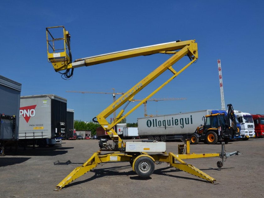 Прицепной коленчатый подъемник