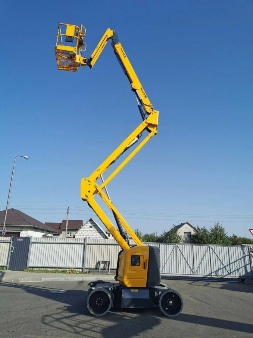 Коленчатый подъемник Haulotte