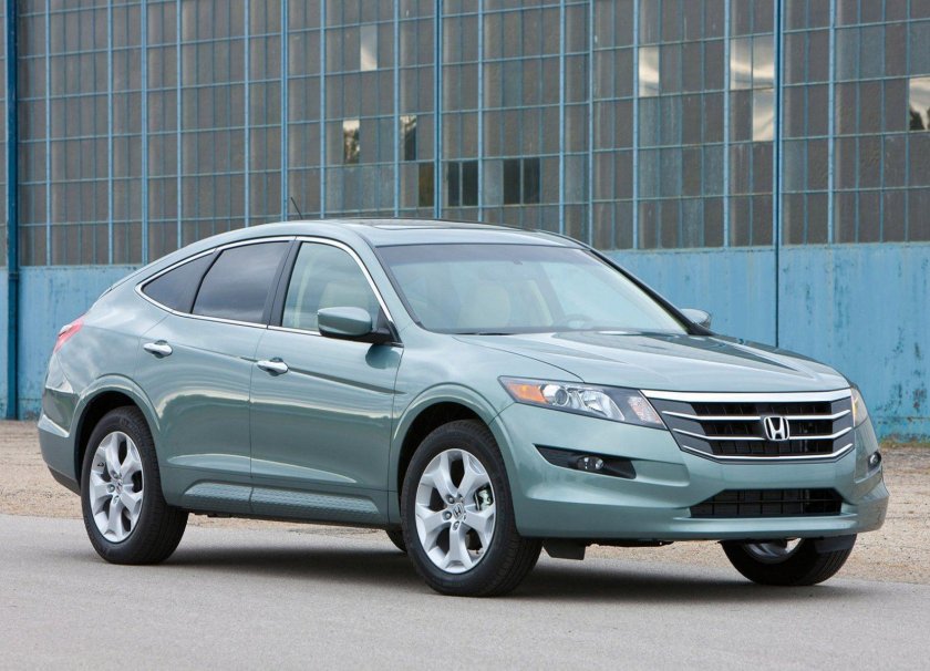 Зонда Кросстур 2010