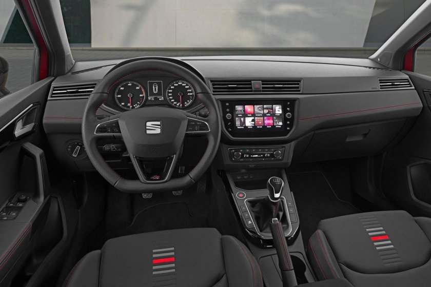 Seat Arona салон 2022