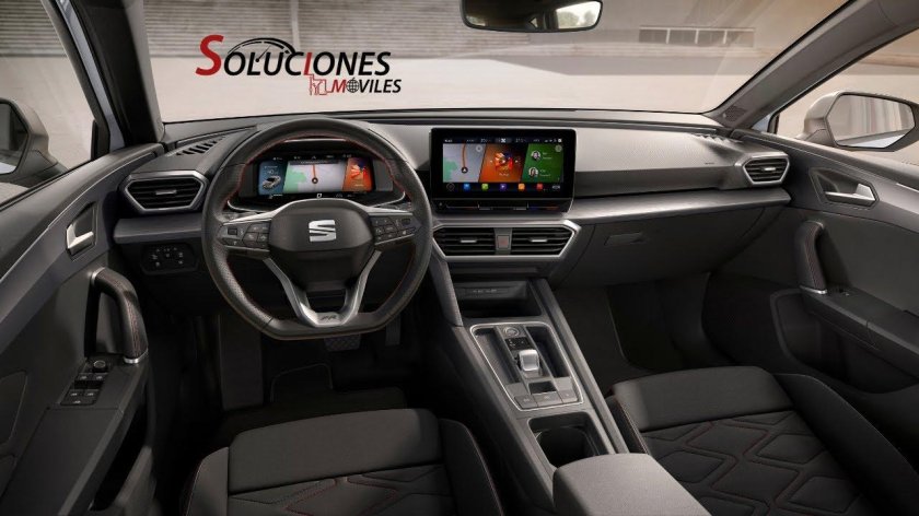 Seat Leon 2020 интерьер