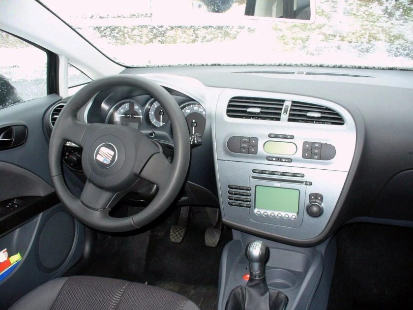 Сеат Леон салон 2008