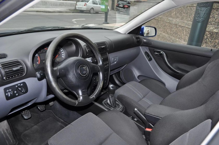 Сеат Толедо 2 салон