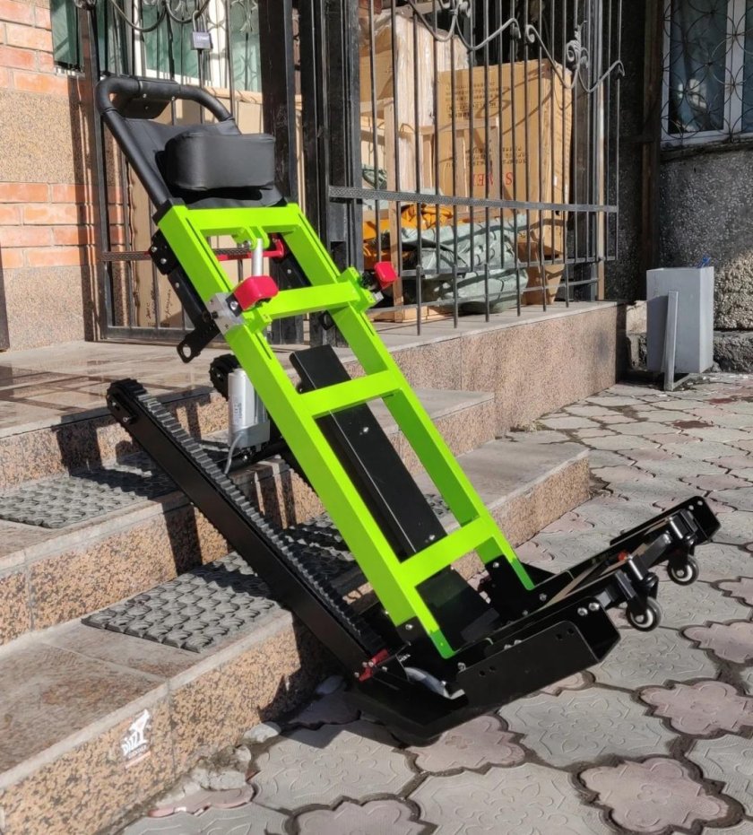 Лестничный гусеничный подъемник для инвалидов