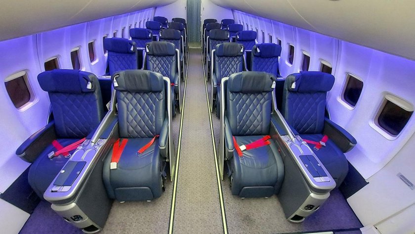 Lujo Black Jet самолет