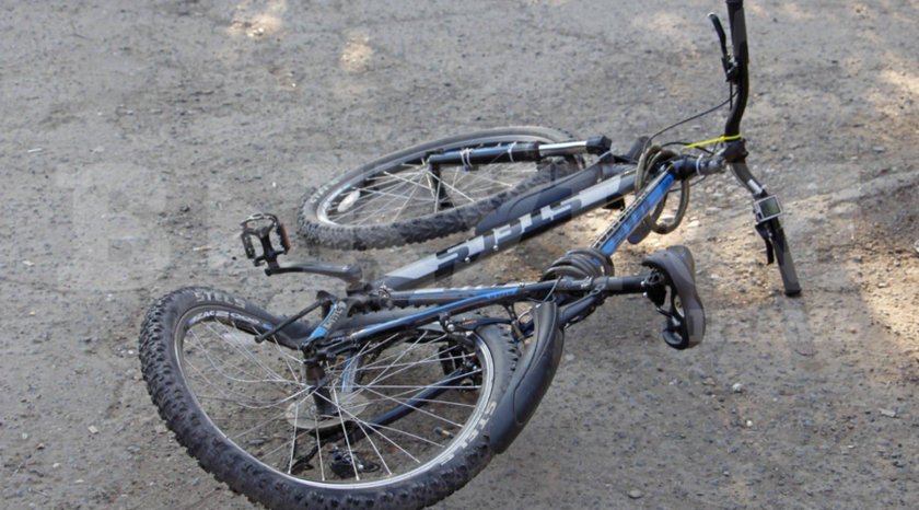 Поломанный велосипед