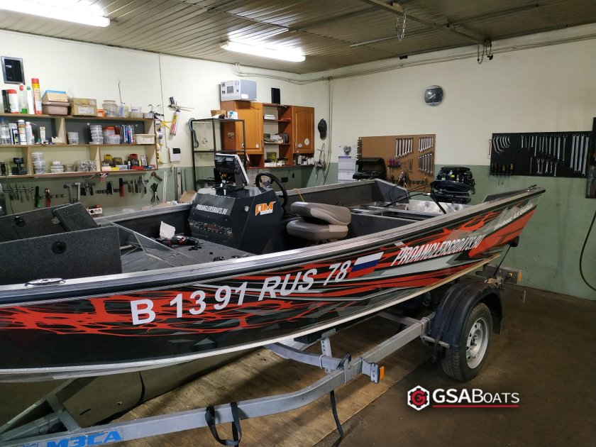 Лодка Windboat 4.2 EVO