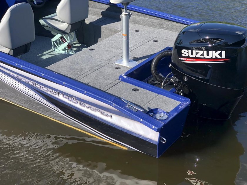 Windboat 4.6 DC EVO Fish