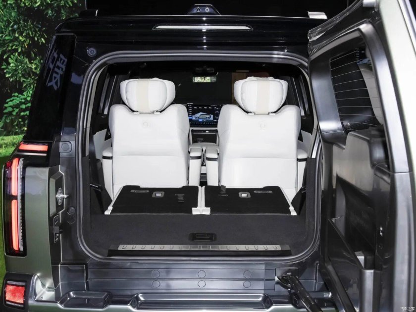 Полар Стоун 01