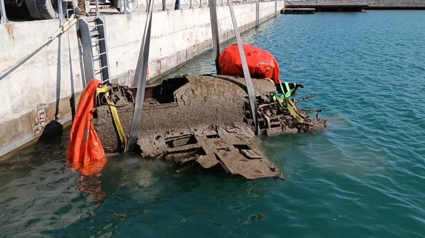 Взрыв в море