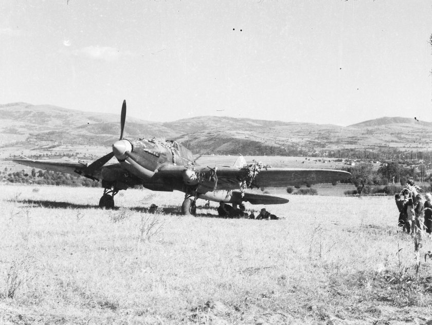 Штурмовики ил - 2 атакуют 1944