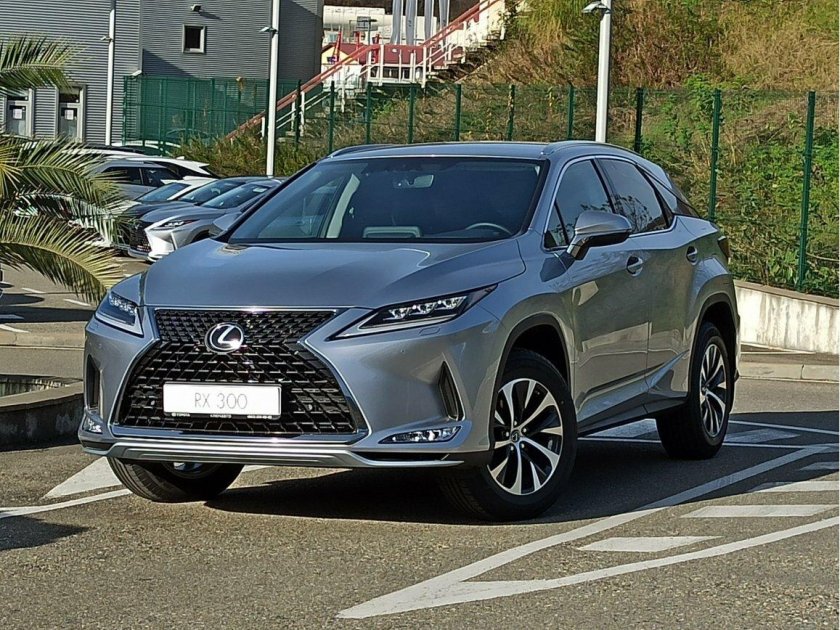 Lexus RX 2021
