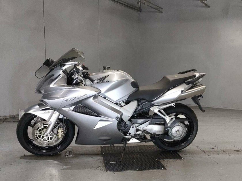Honda VFR 800 2005