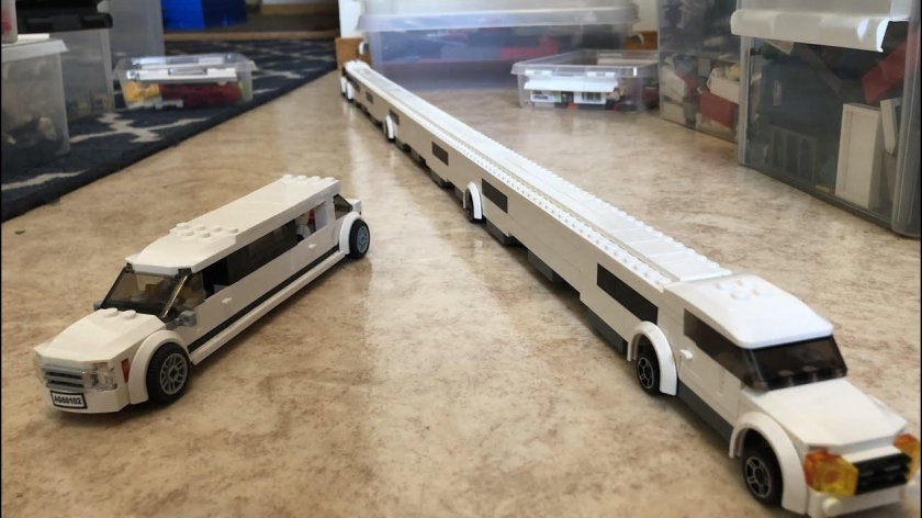 LEGO Limousine